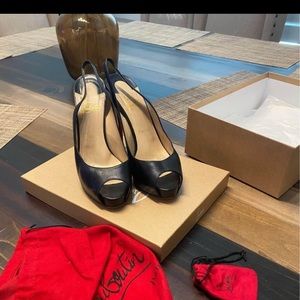 Christian Louboutin 39.5